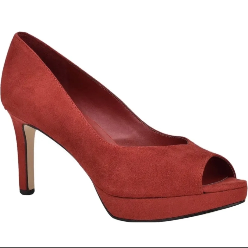 Bandolino Suede Heels